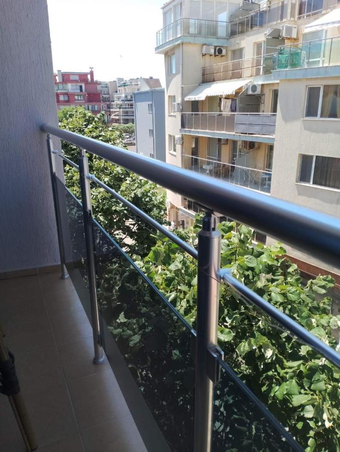 Ferienwohnung Sea View Triple S B Pomorie Exterior foto